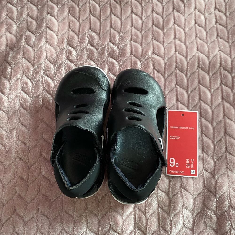 Nike Toddler Sandals NWT